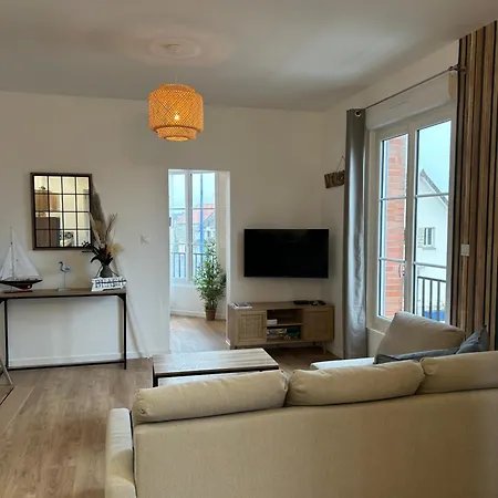 Cote Des Isles Apartment